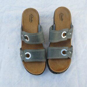 NWOT Clarks Bendables Blue Leather Wedge Sandals Size 10